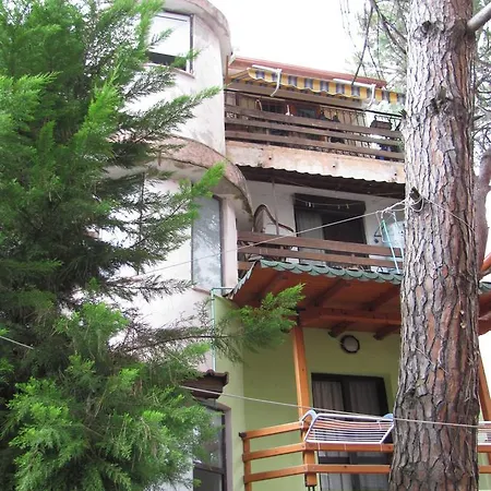 Sokol Apartment Golem (Tirana)